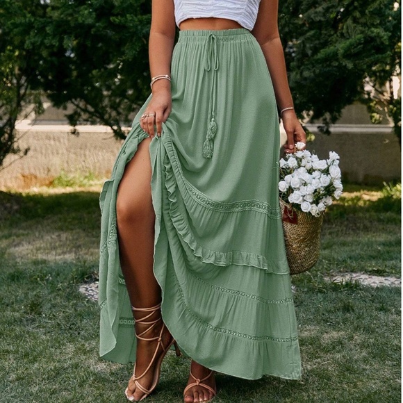 BellanBlue Dresses & Skirts - Boho Ruffle Hem Tassel Summer Maxi Skirt